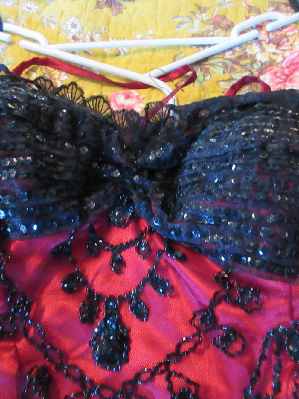 Incredible Black Net Beaded netting over Red  Gown, Rose Titanic dress vibes M - Picture 2 of 9